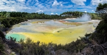 Wai-O-Tapu thermal pools in New Zealand 