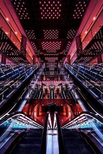 Warp Core - Futuristic architecture and lighting in the Yurakucho Center Building Tokyo  photo by Azul Obscura x-post rJapanPics