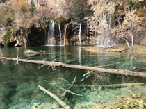 Waterfalls and amazingly clear lake at Hanging Lake Colorado The hike was worth it  X  