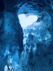 Went hiking to Breiamerkurjkull glacier Iceland a few feet into the ice cave I looked up and saw this  x