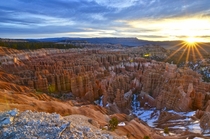 Wintery sunrise over Bryce National Park  - weinsteinscapes on insta for more