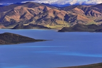 Yamzho Yumco Lake in Shannan Prefecture in southwest Chinas Tibet Autonomous Region Liu Kun 